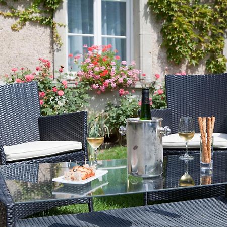 Logis Hotels Restaurant La Mere Hamard Semblançay Buitenkant foto