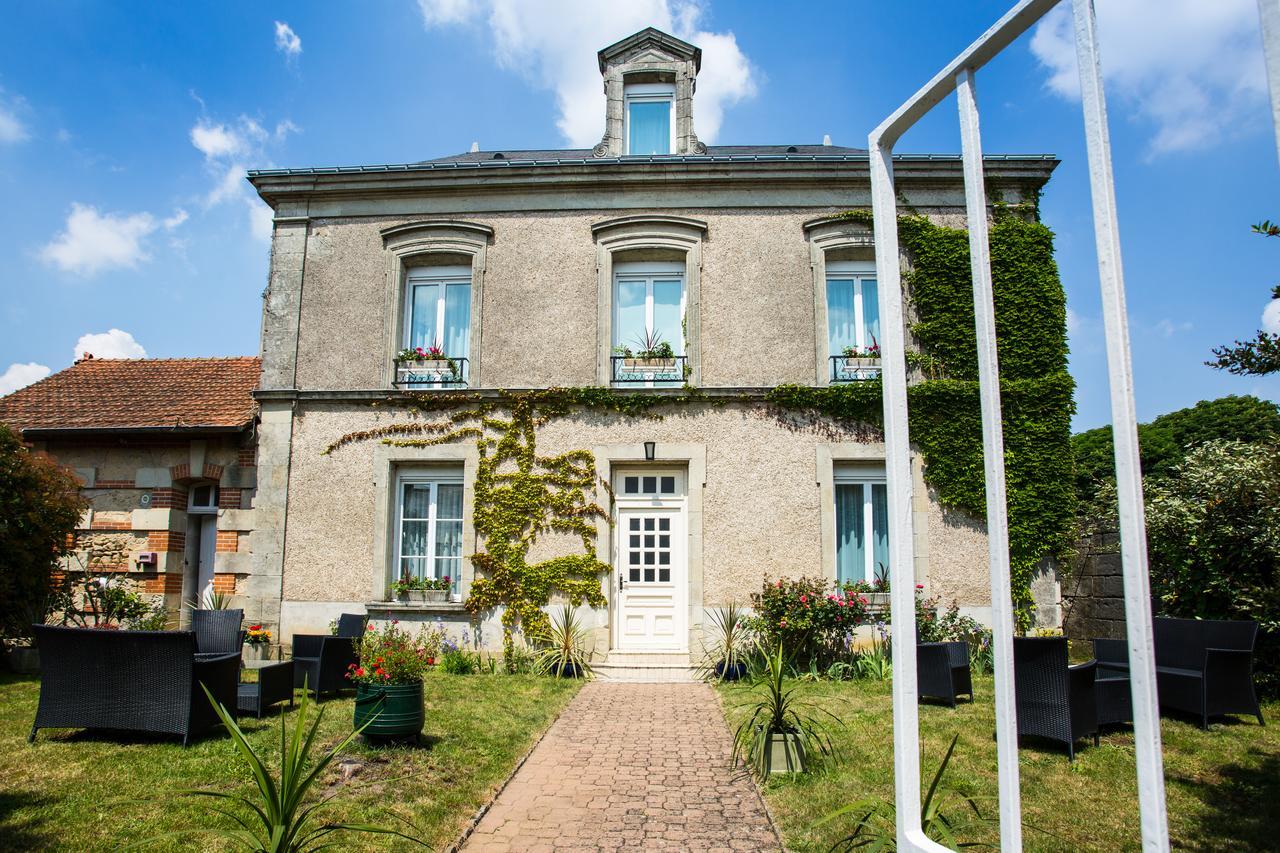 Logis Hotels Restaurant La Mere Hamard Semblançay Buitenkant foto