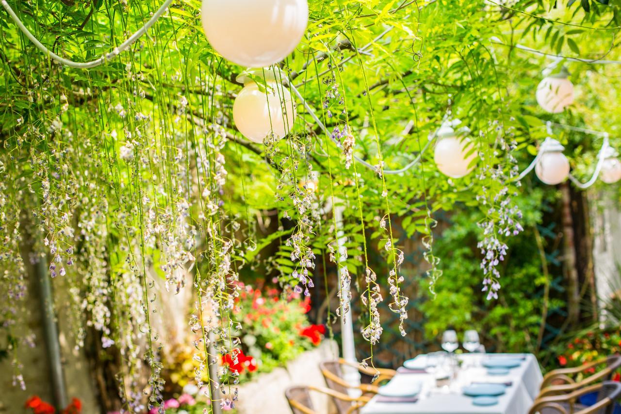 Logis Hotels Restaurant La Mere Hamard Semblançay Buitenkant foto