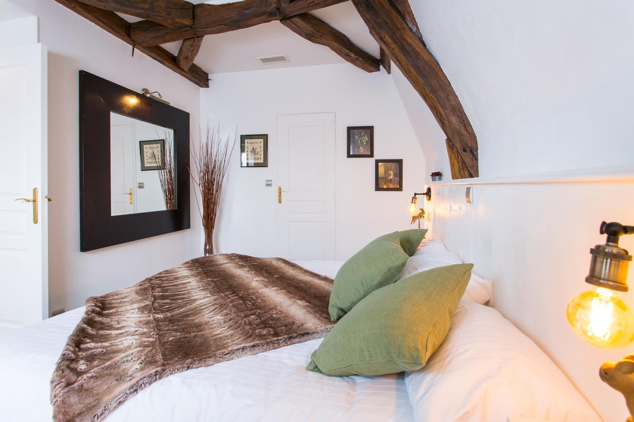 Logis Hotels Restaurant La Mere Hamard Semblançay Buitenkant foto